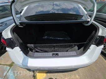 2024 Nissan Versa S – miniatura 14