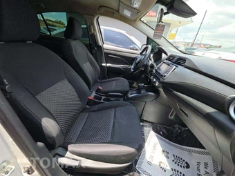 2024 Nissan Versa S – miniatura 18