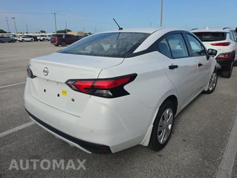 2024 Nissan Versa S – miniatura 4