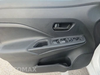 2024 Nissan Versa S – miniatura 9