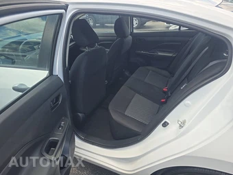 2024 Nissan Versa S - miniatura 13