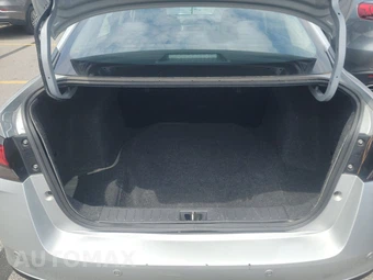 2024 Nissan Versa S - miniatura 16