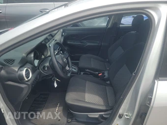 2024 Nissan Versa S - miniatura 7