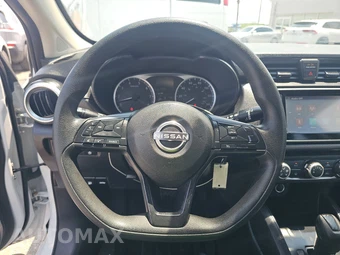 2024 Nissan Versa S – miniatura 10