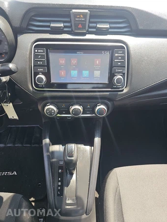 2024 Nissan Versa S – miniatura 11