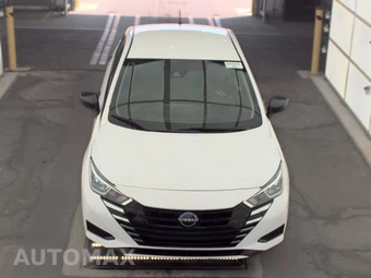 2024 Nissan Versa S – miniatura 2