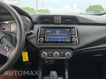 2024 Nissan Versa S – miniatura 10