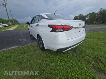 2024 Nissan Versa S – miniatura 2