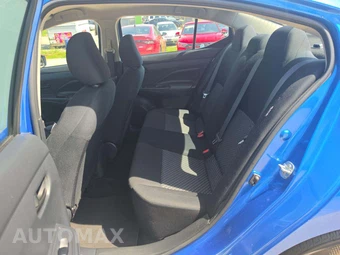2024 Nissan Versa S – miniatura 13