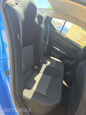 2024 Nissan Versa S – miniatura 16