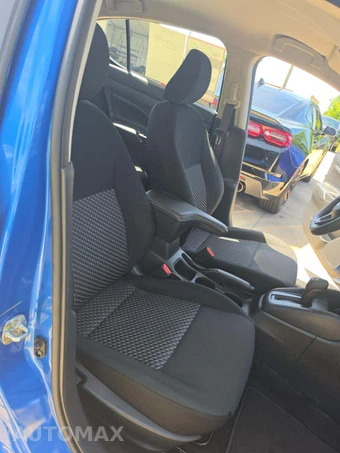 2024 Nissan Versa S – miniatura 18