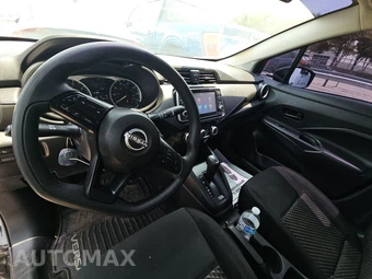 2024 Nissan Versa S - miniatura 11