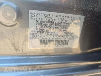 2024 Nissan Versa S – miniatura 5