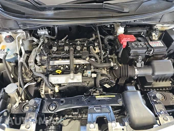2024 Nissan Versa S - miniatura 15