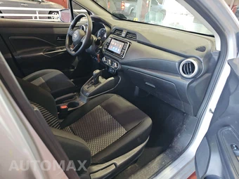 2024 Nissan Versa S - miniatura 8