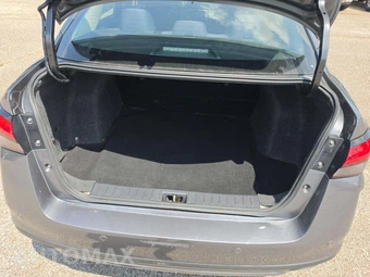 2024 Nissan Versa S - miniatura 10