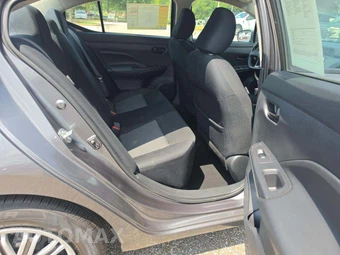 2024 Nissan Versa S - miniatura 12