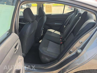 2024 Nissan Versa S - miniatura 9