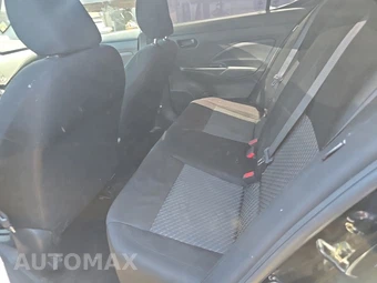 2024 Nissan Versa S – miniatura 13