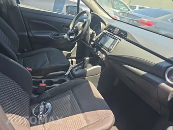 2024 Nissan Versa S – miniatura 8