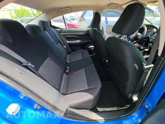 2024 Nissan Versa S - miniatura 16