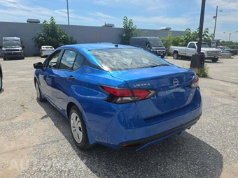 2024 Nissan Versa S - miniatura 2