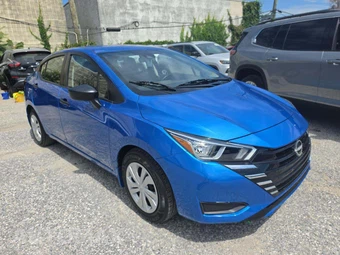 2024 Nissan Versa S - miniatura 4