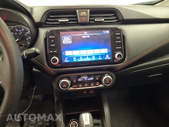 2024 Nissan Versa SR – miniatura 11