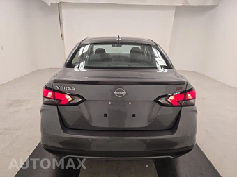 2024 Nissan Versa SR – miniatura 5