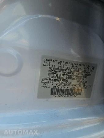 2024 Nissan Versa SR – miniatura 14