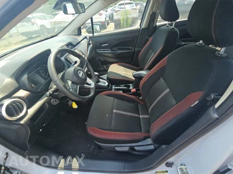 2024 Nissan Versa SR – miniatura 7