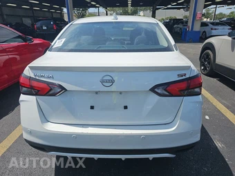 2024 Nissan Versa SR – miniatura 5