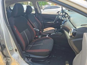 2024 Nissan Versa SR - miniatura 18