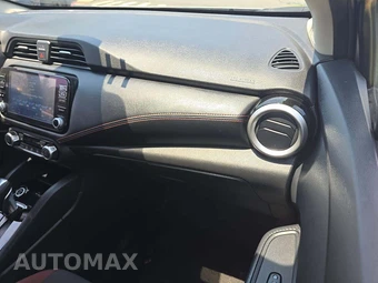 2024 Nissan Versa SR - miniatura 19