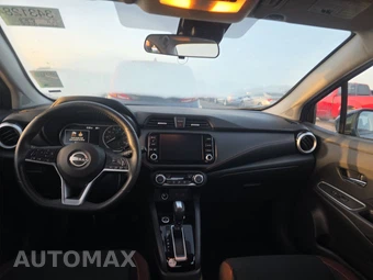 2024 Nissan Versa SR - miniatura 11