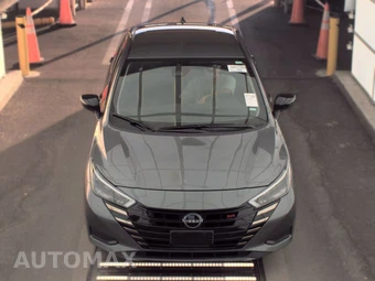 2024 Nissan Versa SR - miniatura 2