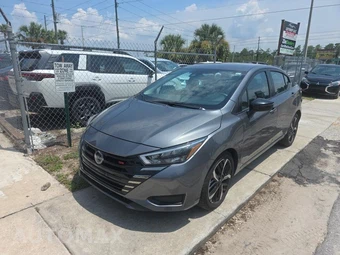 2024 Nissan Versa SR