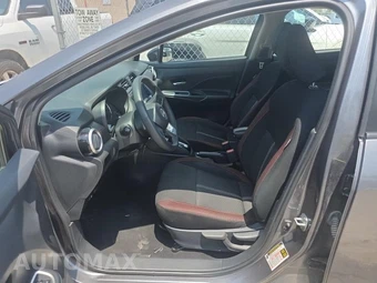 2024 Nissan Versa SR – miniatura 13