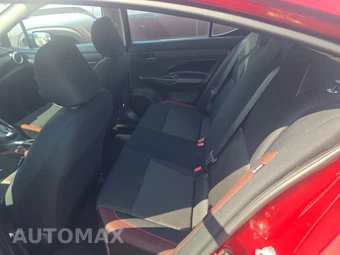 2024 Nissan Versa SR – miniatura 13