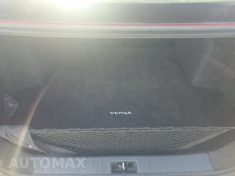 2024 Nissan Versa SR – miniatura 16