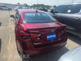 2024 Nissan Versa SR – miniatura 5