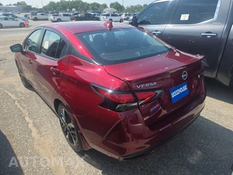 2024 Nissan Versa SR – miniatura 6