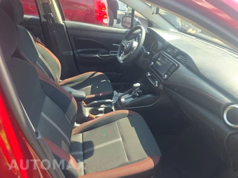2024 Nissan Versa SR – miniatura 8