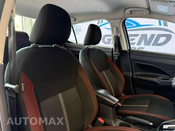 2024 Nissan Versa SR - miniatura 26