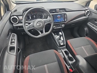 2024 Nissan Versa SR – miniatura 14