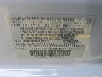 2024 Nissan Versa SR – miniatura 17