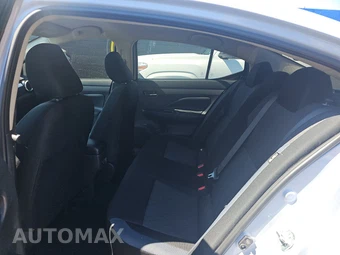 2024 Nissan Versa SV – miniatura 13