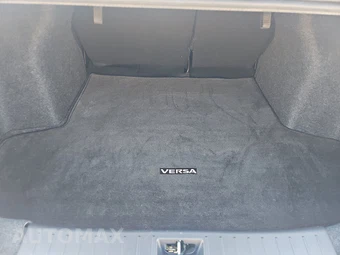 2024 Nissan Versa SV – miniatura 16