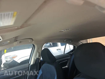 2024 Nissan Versa SV – miniatura 18