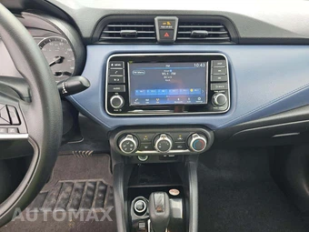 2024 Nissan Versa SV – miniatura 10